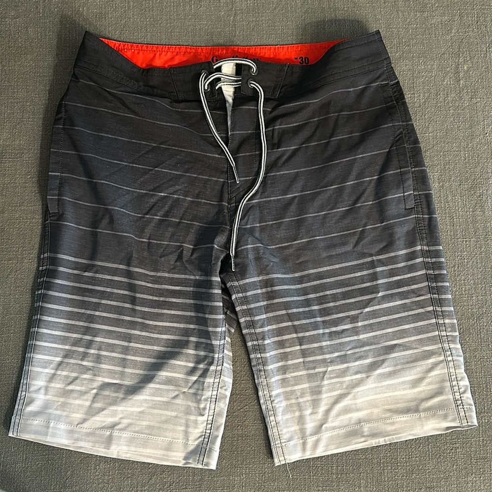 Goodfellow Men’s Sz 30 Unlined Board Shorts